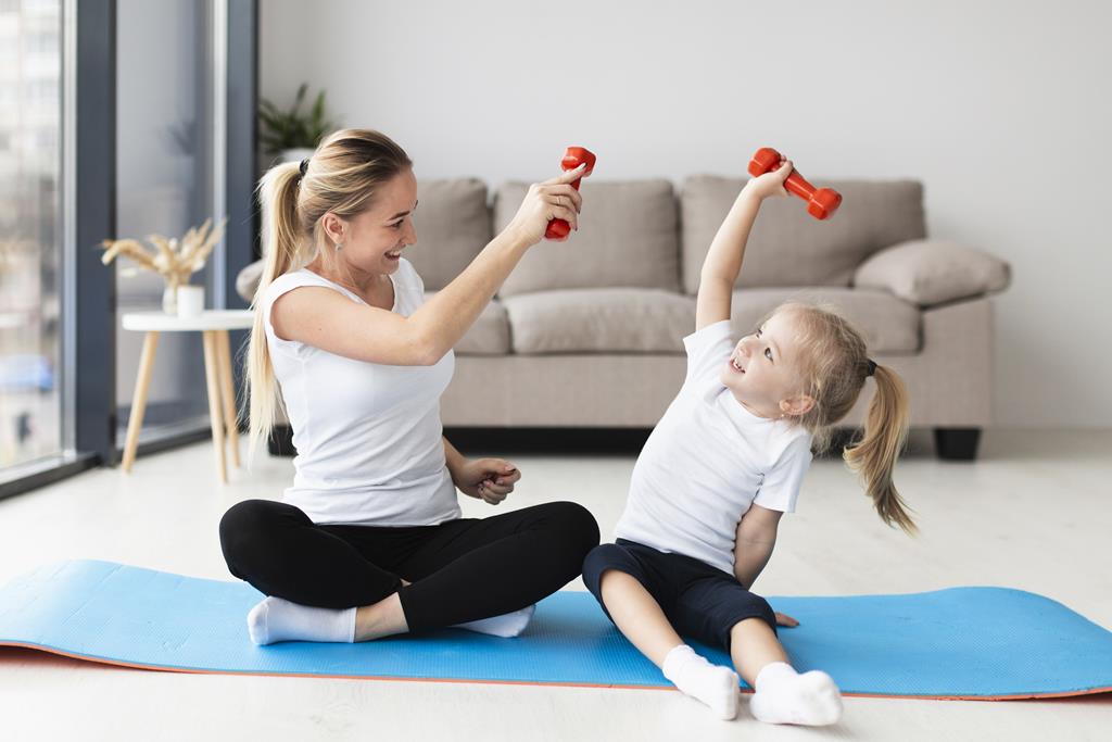 Jogos de exercícios e dança ajudam a emagrecer em casa na quarentena